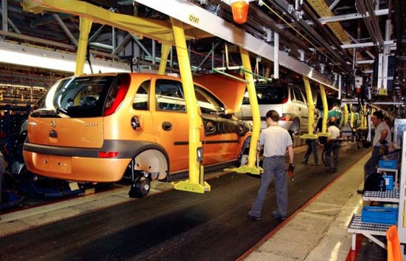 Magna ofrece reducir en 350 los despidos proyectados en Figueruelas y dejarlos en 1.322