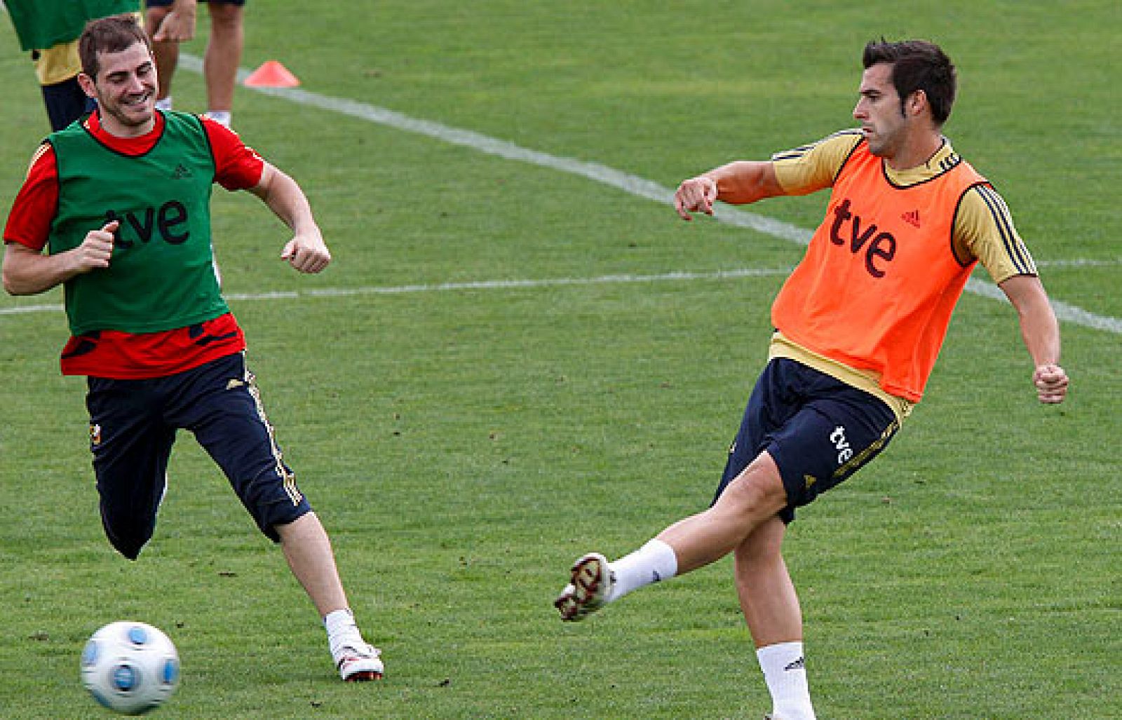Negredo ya se entrena con la selección