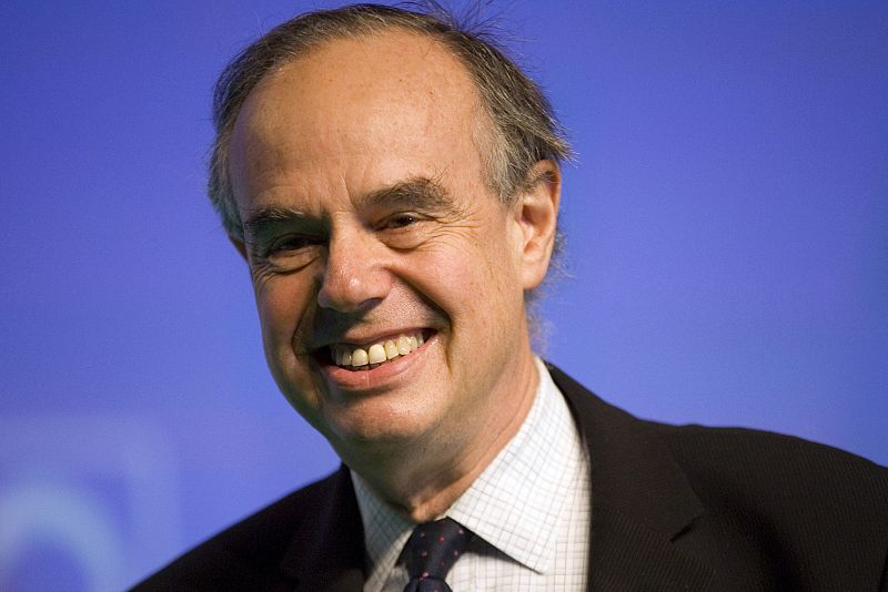 El ministro francés de cultura se jacta de practicar turismo sexual con jóvenes en su autobiografía