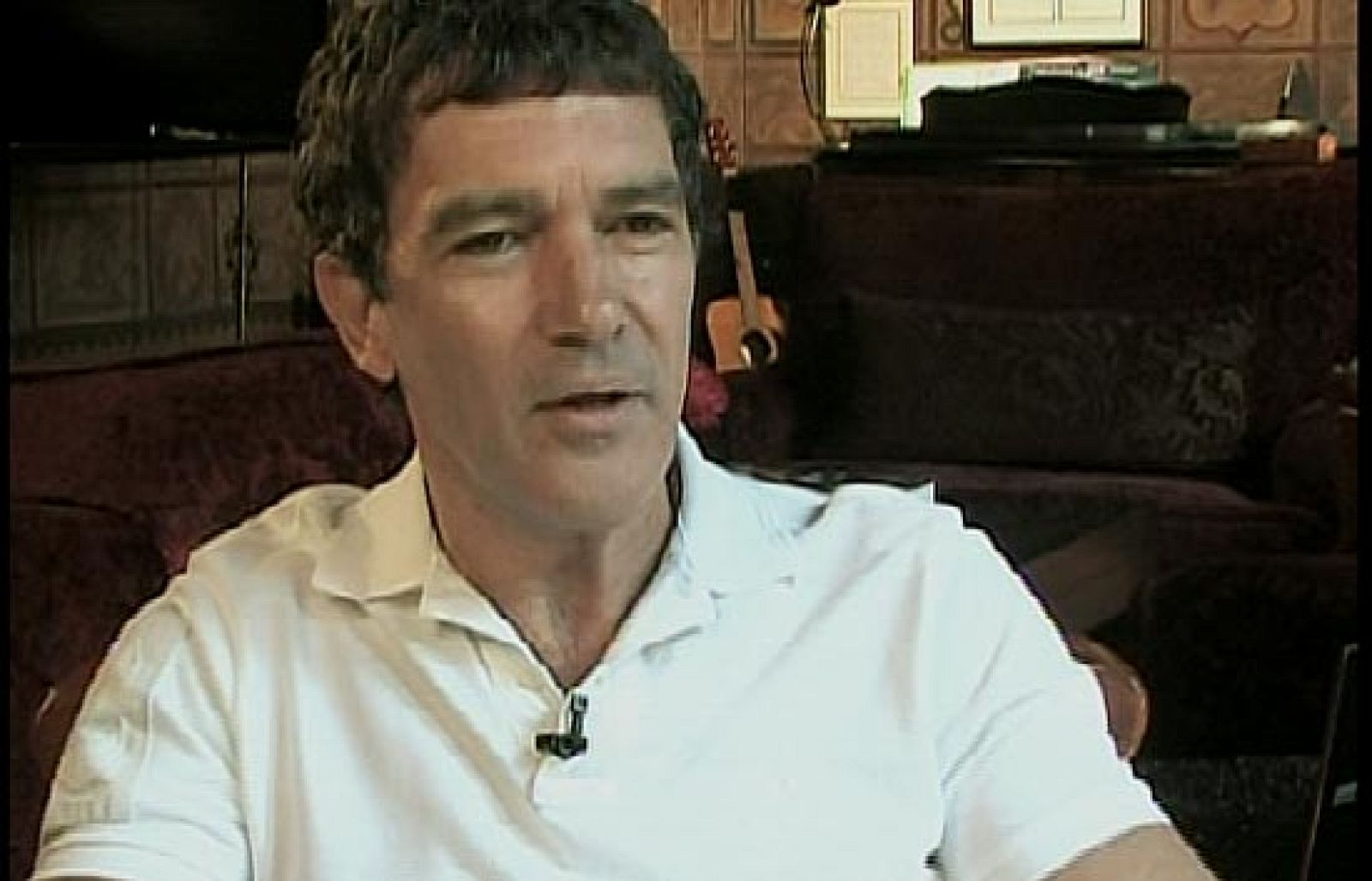 Antonio Banderas, que tendrá un equipo de Moto2 en 2010, ha explicado a RTVE en exclusiva todos los detalles de su nueva aventura deportiva y empresarial.