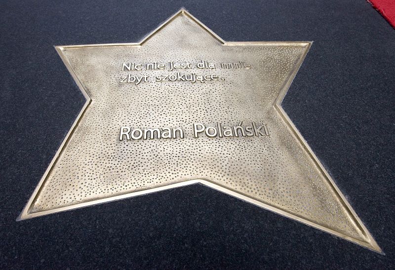 Varsovia le dedica una estrella a Polanski mientras continúa su arresto en Suiza