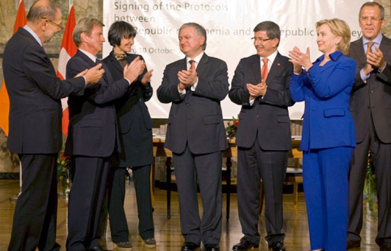Turquía y Armenia firman un acuerdo histórico