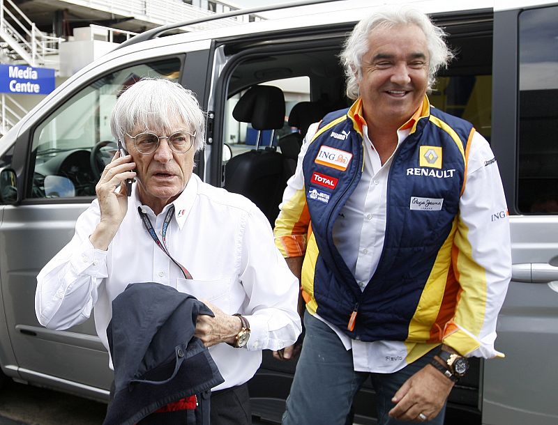 Ecclestone: "Briatore no merece un castigo de por vida"