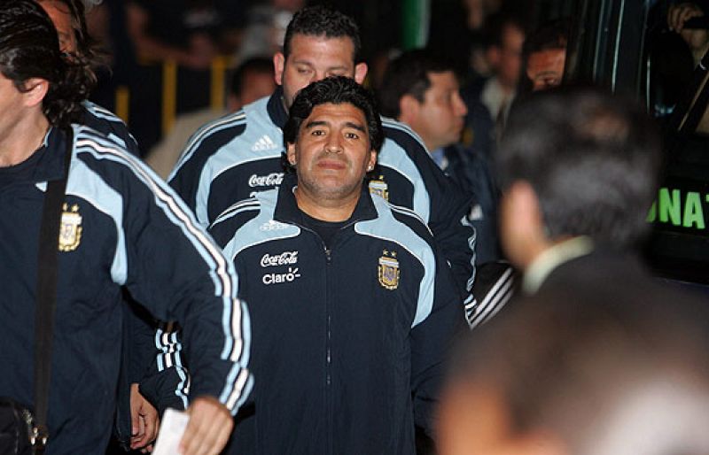 Maradona se juega su futuro a una carta