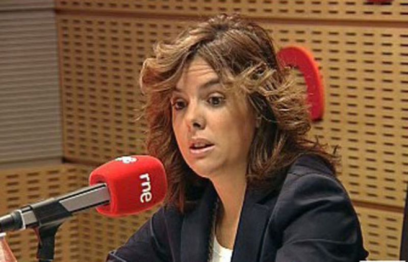 Santamaría afirma que el PP no puede dar el mismo trato a Camps que a Costa