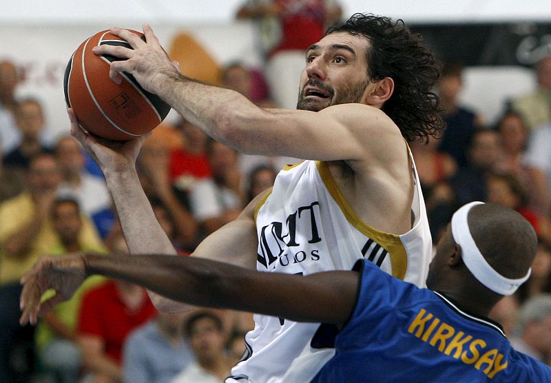 El Real Madrid busca su tercera victoria ante un necesitado Unicaja