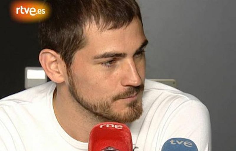 Casillas: "Quiero hacer un doblete con el Madrid"
