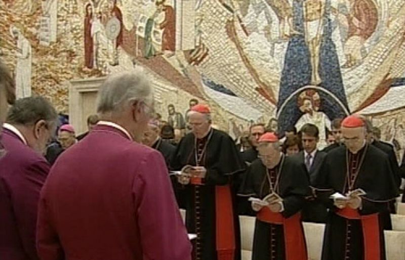 El Vaticano abre la puerta a que los anglicanos casados sean curas católicos