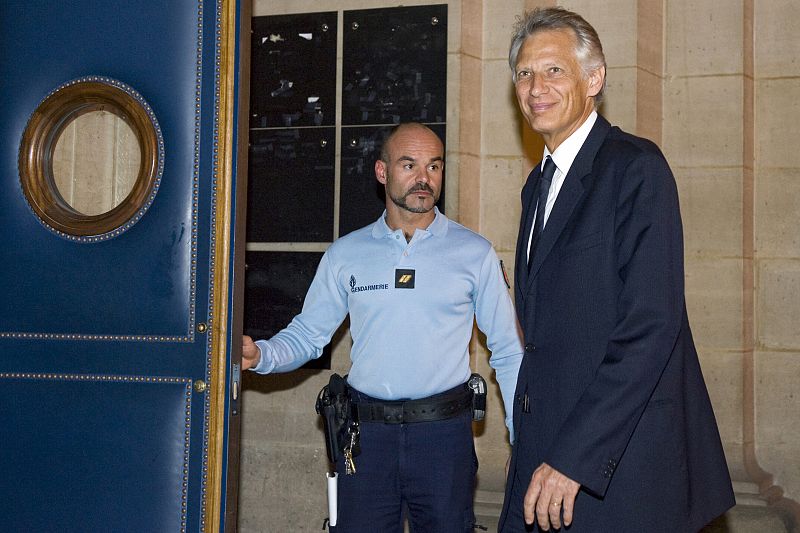 El fiscal pide 18 meses para Villepin por ser cómplice de una denuncia falsa a Sarkozy