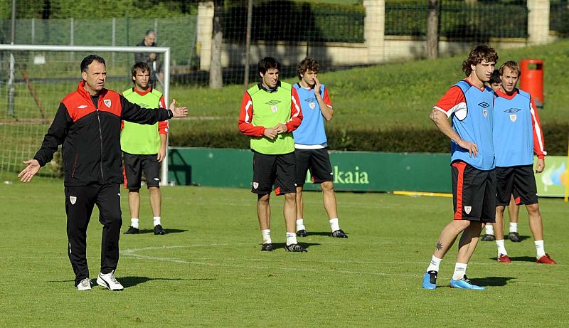El Athletic busca frenar su mala racha con un triunfo ante el CD Nacional