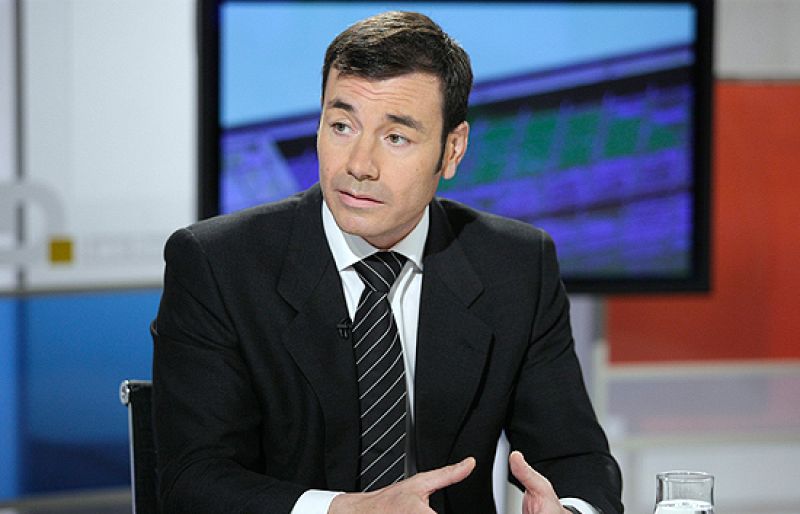 Tomás Gómez asegura que Aguirre está "librando la batalla por el sillón de Génova" en Caja Madrid
