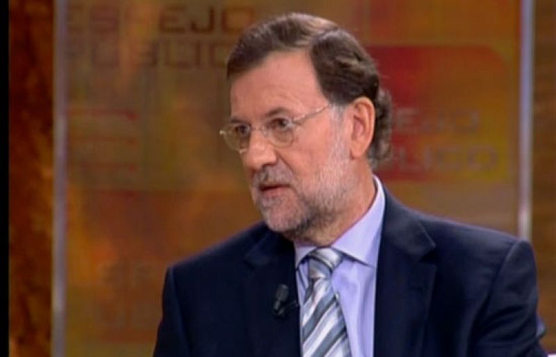 Rajoy defiende a Rato y niega que esté negociando con Aguirre sobre Caja Madrid