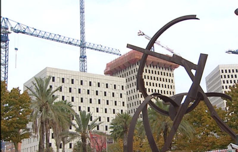 La ex alcaldesa socialista de Santa Coloma evita poner la mano en el fuego por su sucesor