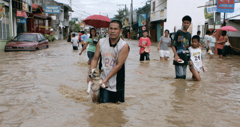 El tifón "Mirinae" deja 20 muertos y causa importantes inundaciones en Filipinas