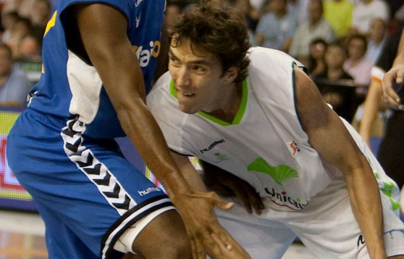 El Cajasol se impone  ante un Unicaja que continúa sin ganar