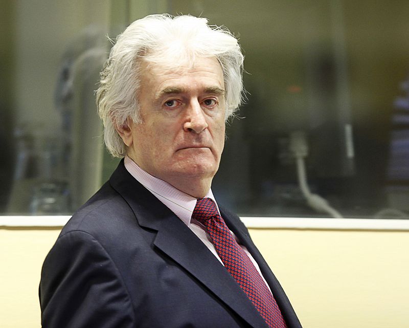 El TPIY suspende el juicio contra Karadzic para estudiar su amenaza de un boicot permanente