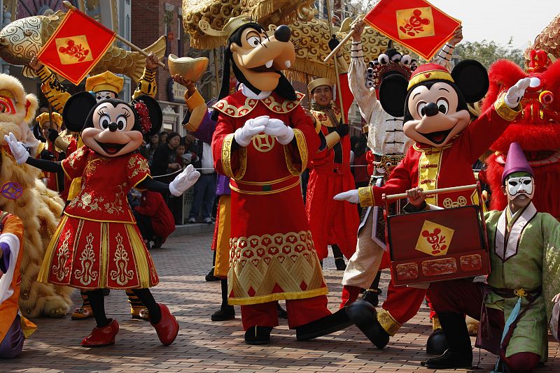 Disney abrirá su segundo parque temático en China e invertirá 2.400 millones de euros