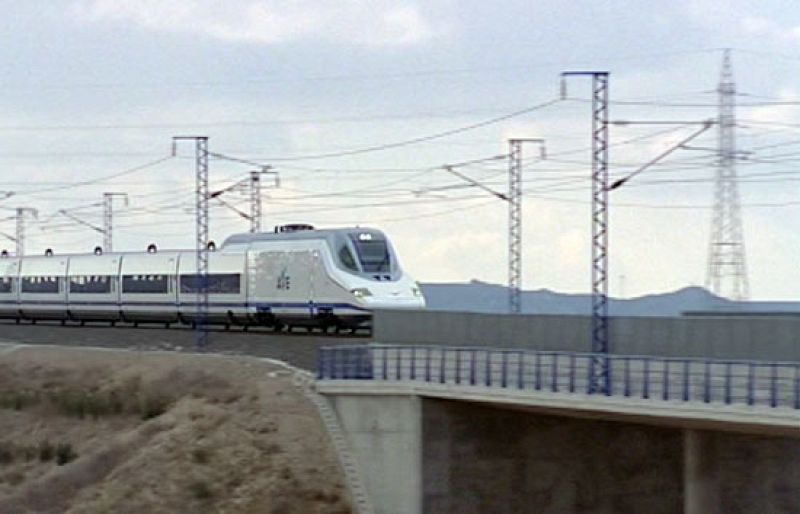 Un nuevo tren conectará el Cantábrico con el Mediterráneo en cuatro horas