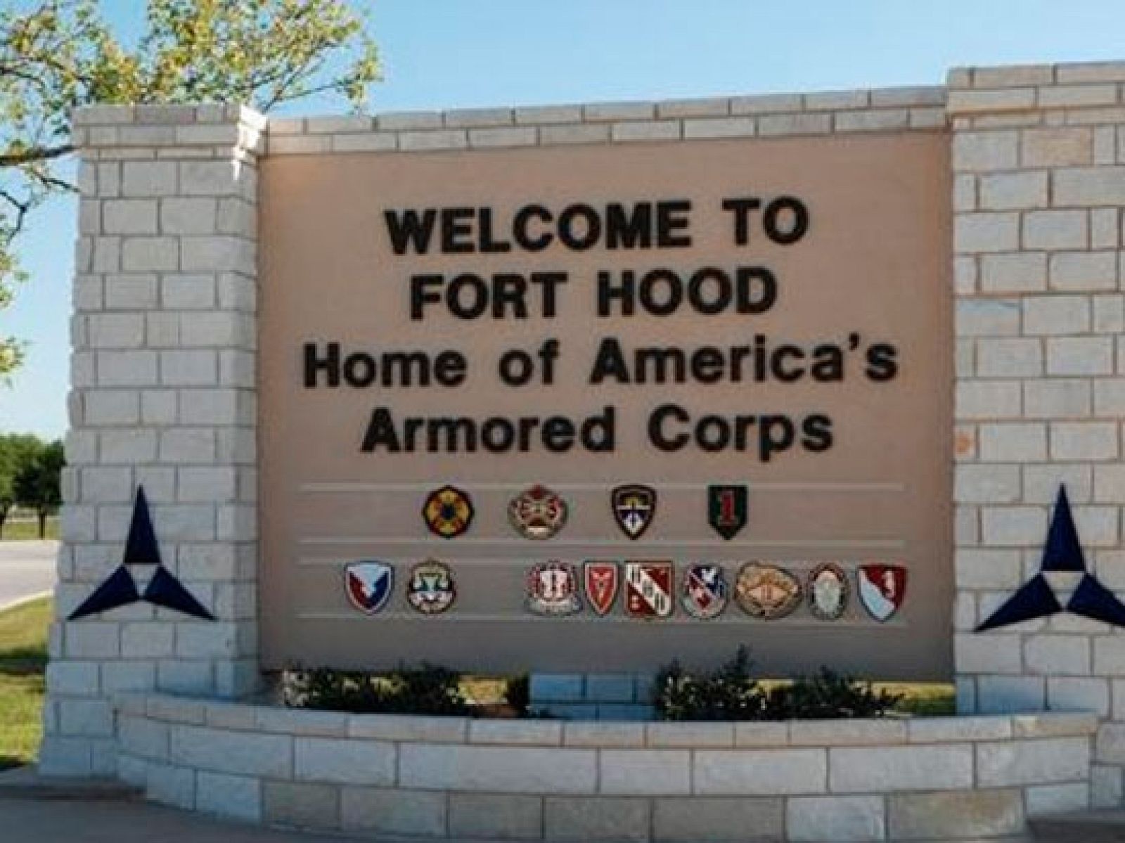 Doce muertos y al menos 31 heridos en un tiroteo en una base militar de Texas