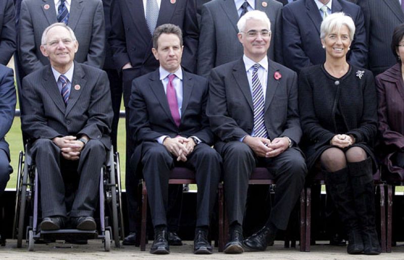 El G-20 acuerda mantener los estímulos económicos y analizará una tasa bancaria