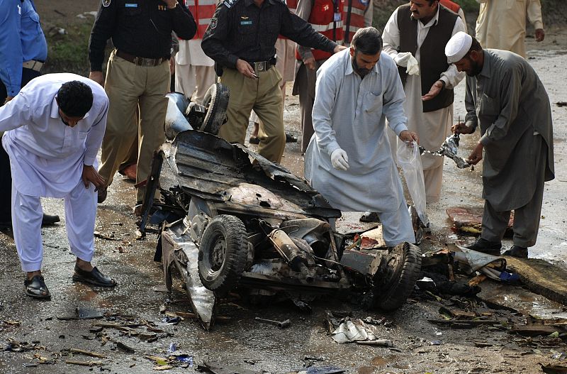 Al menos tres muertos en la ciudad paquistaní de Peshawar por un atentado suicida