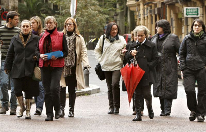 Los familiares dicen que los piratas tiran el agua y los víveres de los tripulantes por la borda