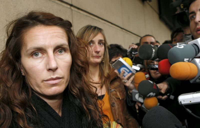 El presidente de la Audiencia Nacional da ánimos a los familiares del 'Alakrana'