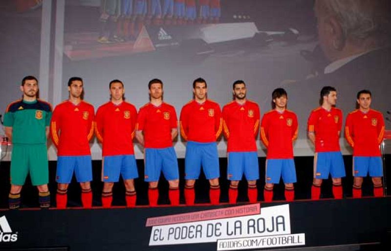 La selección española se vuelve 'retro'