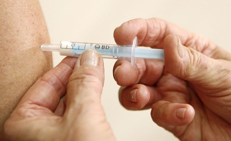 Comienzan las vacunaciones de gripe A en el pico más alto de contagios