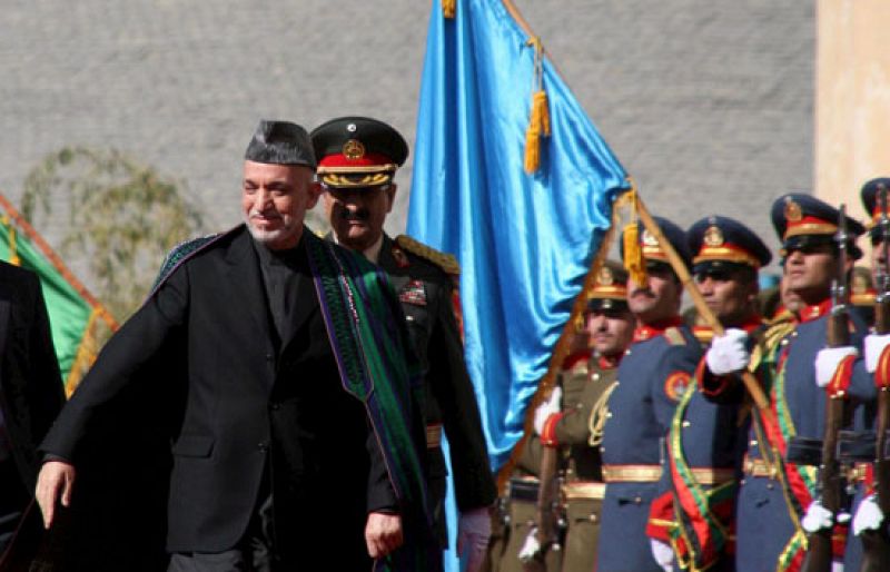 Hamid Karzai jura su segundo mandato como presidente de Afganistán