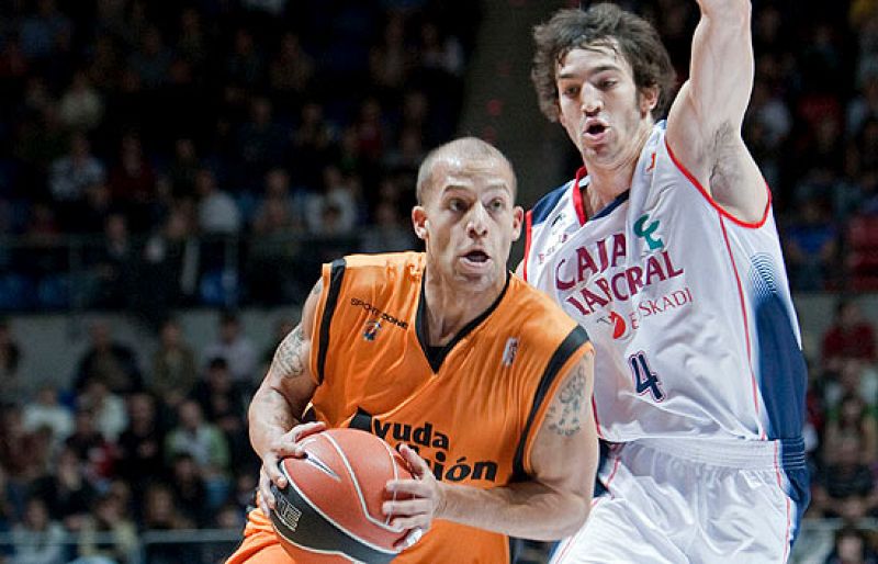 Caja Laboral, Valencia y Joventut mantienen el pulso de Madrid y Barça