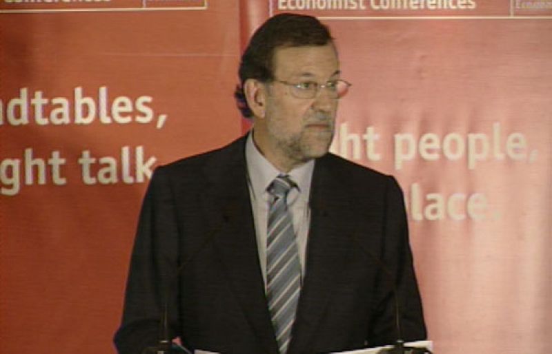 Rajoy: "Es ilusorio confundir el estancamiento con la recuperación"