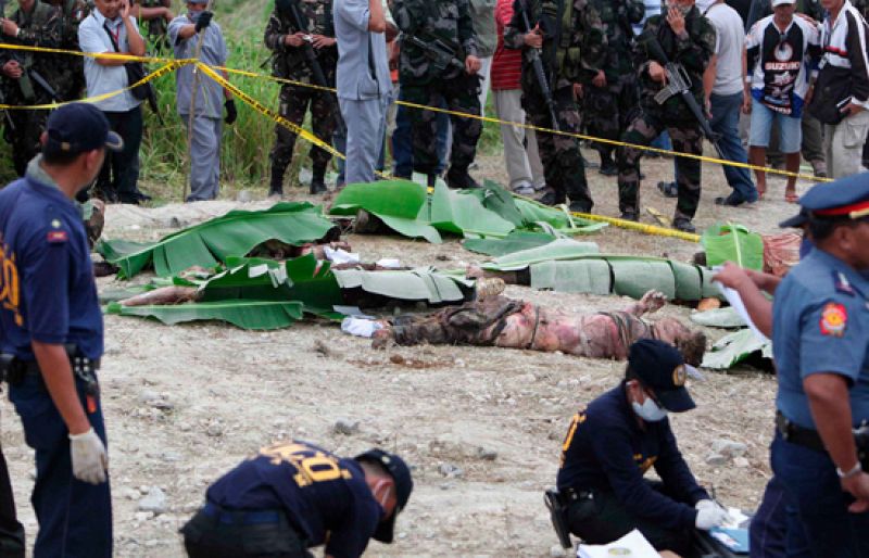 El hallazgo de otra fosa eleva a 46 los muertos en Filipinas