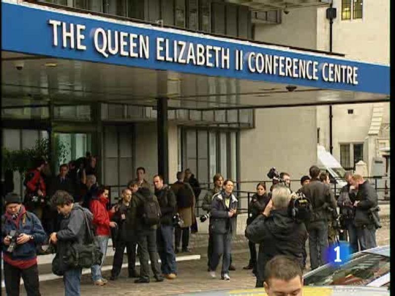 Un responsable del Gobierno de Blair desvela que EE.UU. quería atacar Irak antes del 11-S