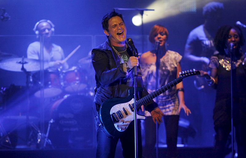 Alejandro vuelve al sonido Sanz