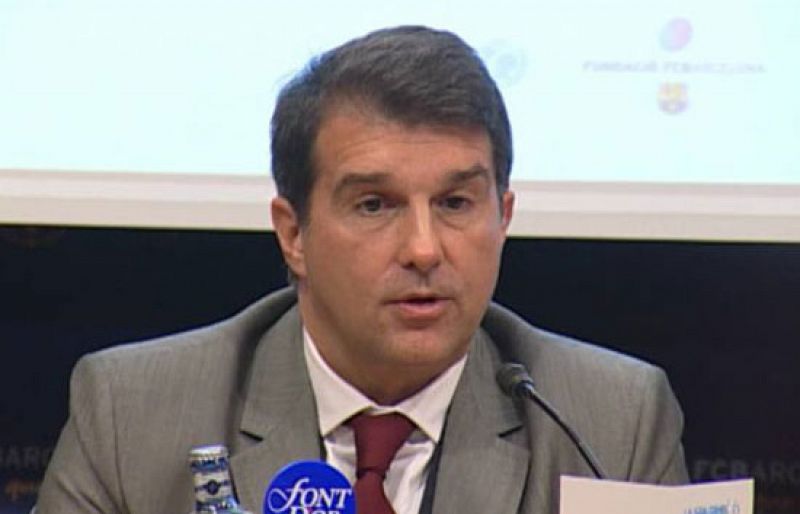 Laporta califica de "educativa" la bronca de Iniesta a Cristiano Ronaldo