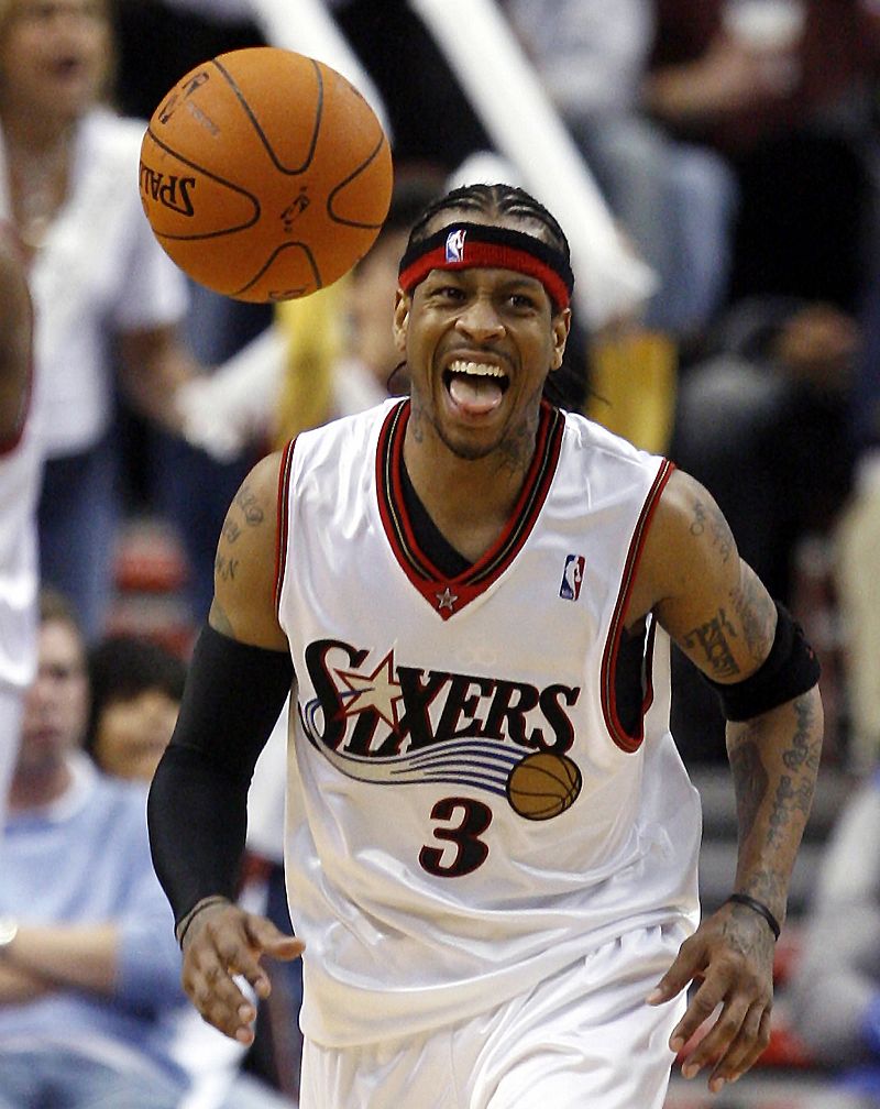 Iverson vuelve a los Sixers tres años después