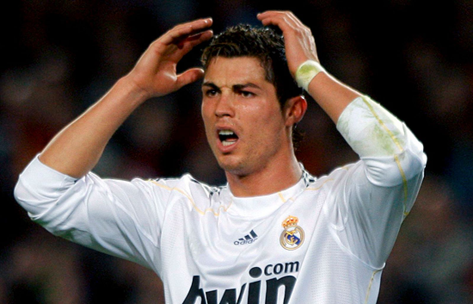 El delantero portugués del Real Madrid tiene hambre de gol ante su afición. Este sábado se enfgrentan al Almería de Hugo Sánchez con la ausencia de Kaká y la titularidad de Benzema.