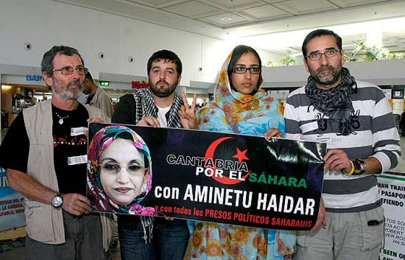 Haidar acusa a España de ser "cómplice" de Marruecos y de empujarla hasta la muerte