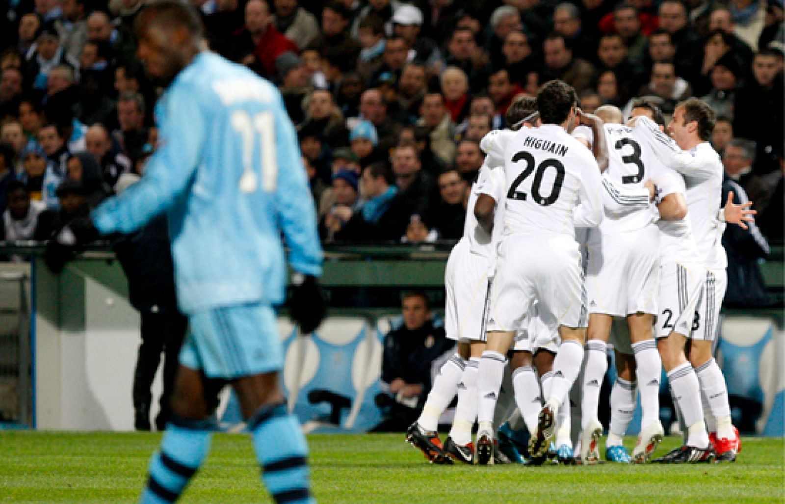 El Madrid sella su pase (1-3) - Champions League | Ver