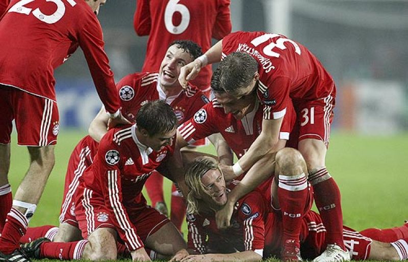 El Bayern somete a la 'Juve' y pasa a octavos