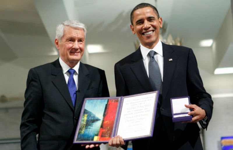 Obama recibe el Nobel defendiendo el papel de la guerra para preservar la paz