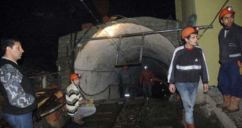 Al menos 19 personas muertas por la explosión de una mina en Turquía