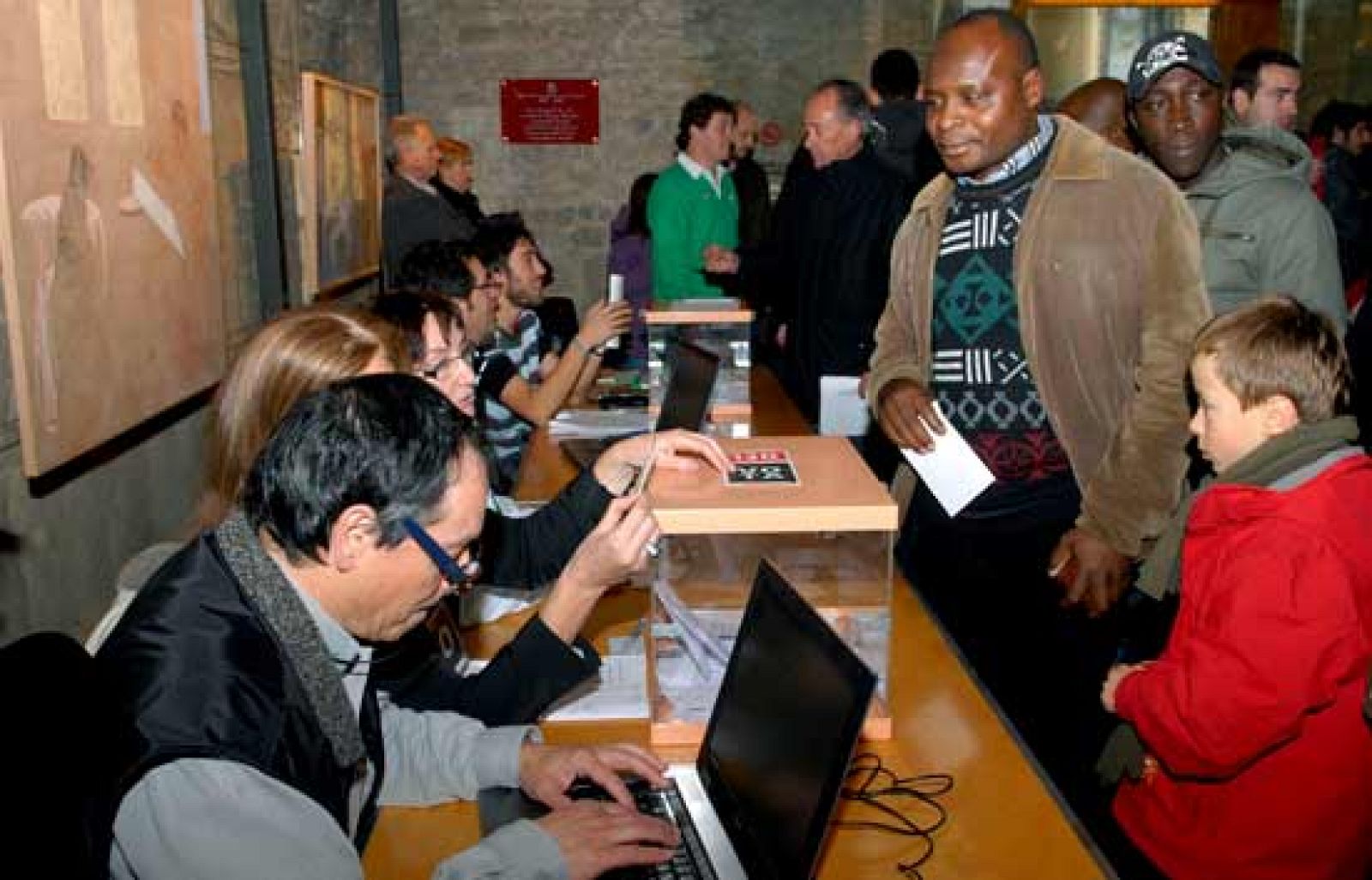 La consulta catalana alcanza un 30% de participación | Ver