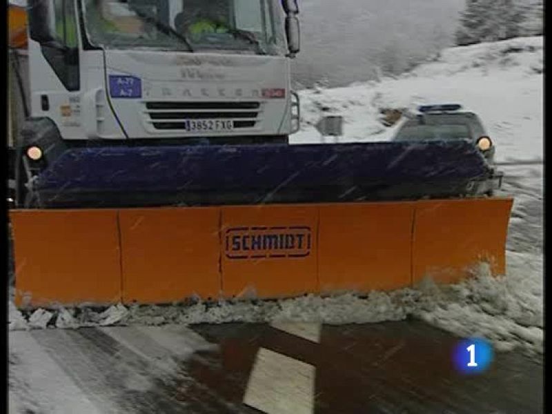 Los cortes de carretera por la nieve se centran en Levante y Cantabria
