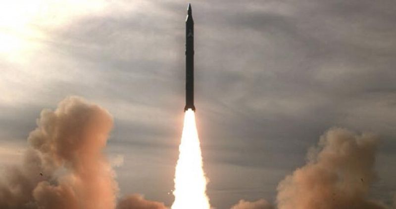 Irán prueba "con éxito" la versión de un misil capaz de alcanzar 2.000 kilómetros