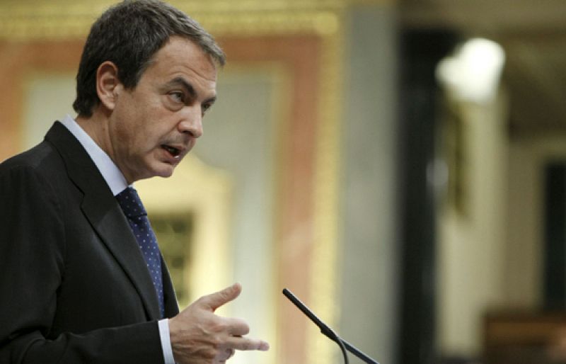 Zapatero afirma que las agencias de calificación de riesgo no son "oráculos financieros"