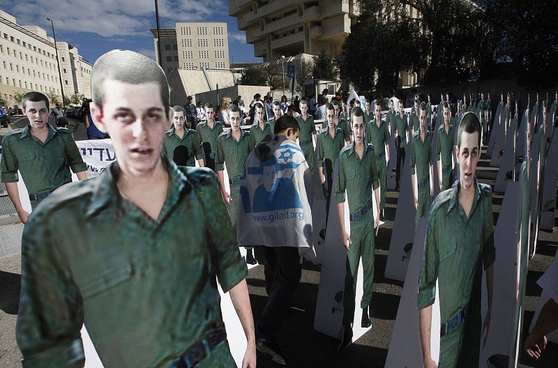 El Gobierno israelí decide muy dividido la suerte del soldado Shalit