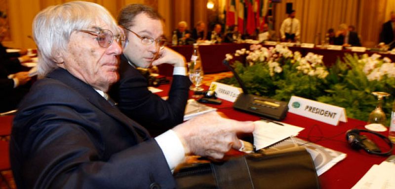 Ecclestone duda sobre la participación de Campos Meta y USF1 en la F1 en 2010