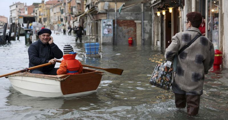 La marea de Venecia alcanza un récord anual e inunda el 55% de la ciudad
